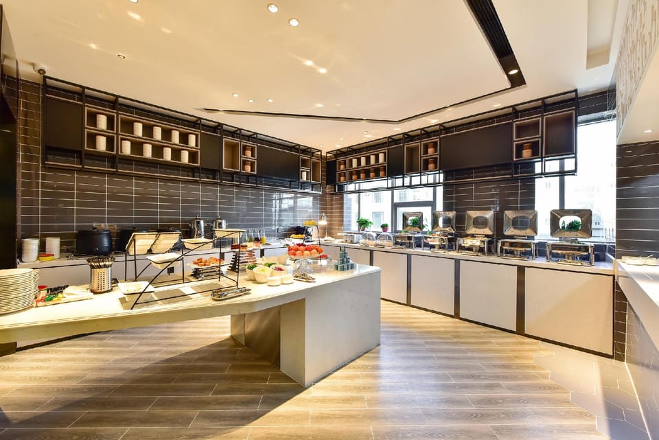 Atour Hotel Tianjin Binhai The First Street Hotel in Tianjin