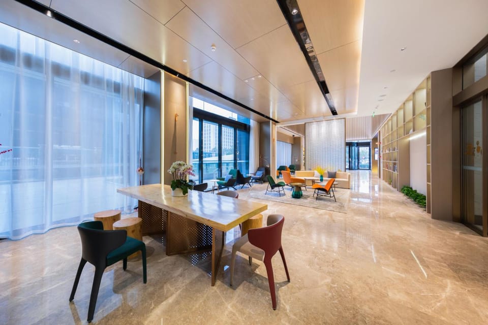 Atour Hotel Wuhan Jinyin Lake Hotel in Wuhan