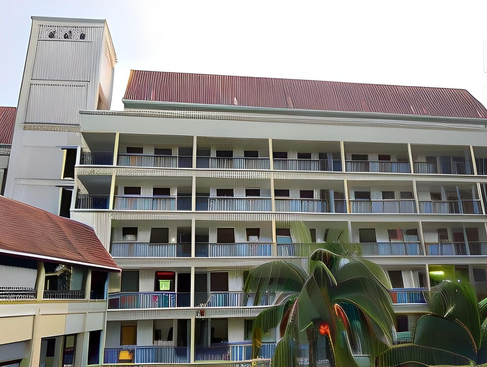 Paradise Lagoon Apartment Apartment hotel in Port Dickson