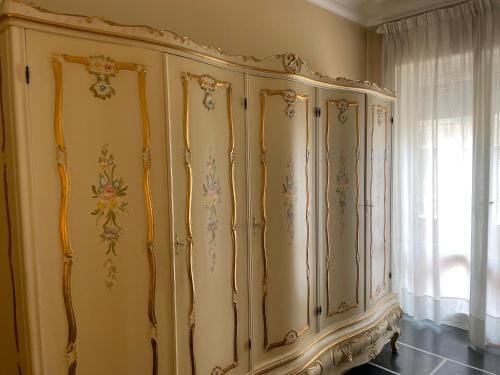GASTALDI ROOMS - Old Style Hotel in Genoa