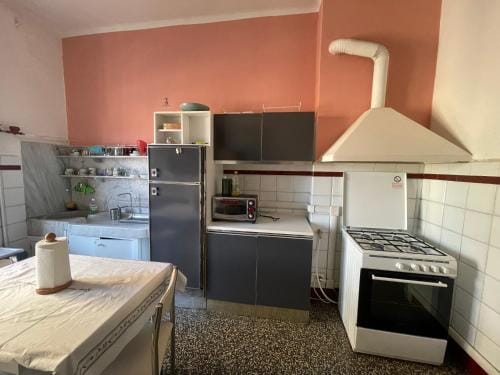 GASTALDI ROOMS - Old Style Hotel in Genoa