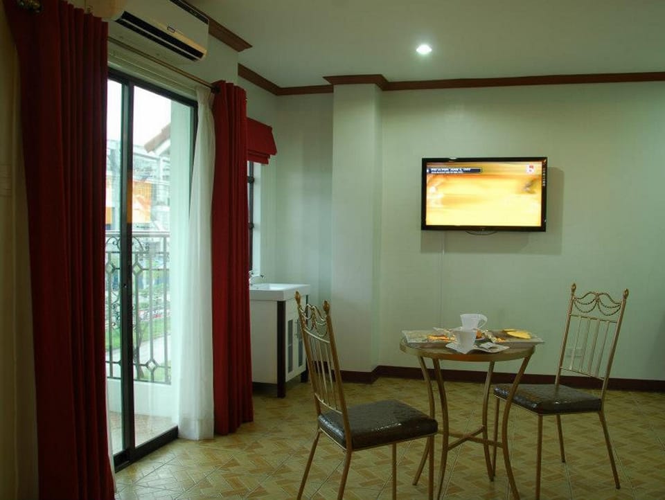Ecoland Suites Hotel in Davao City
