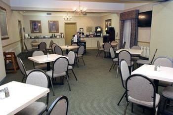 TWIN ISLANDS Hotel in Gatlinburg