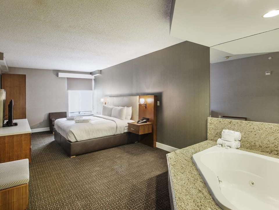 Suite room