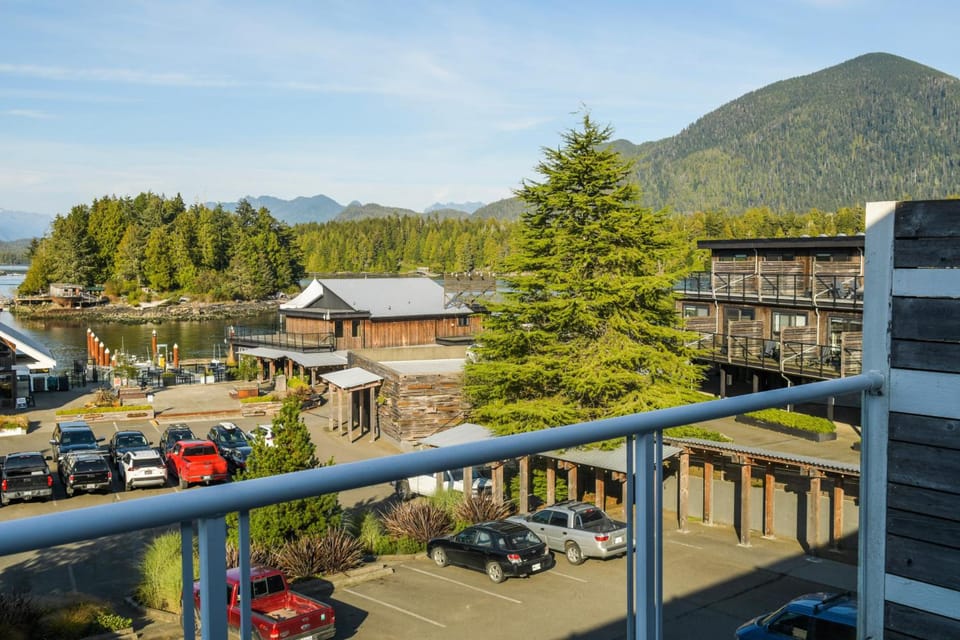 Tofino Resort Marina Resort in Tofino