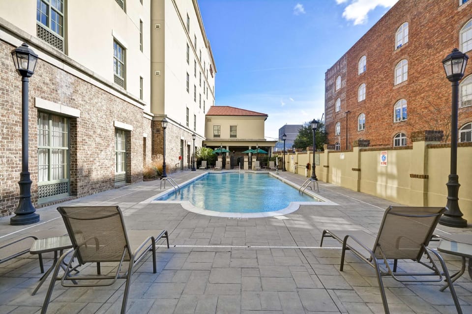 Hampton Inn & Suites Savannah Historic District Hotel in Savannah