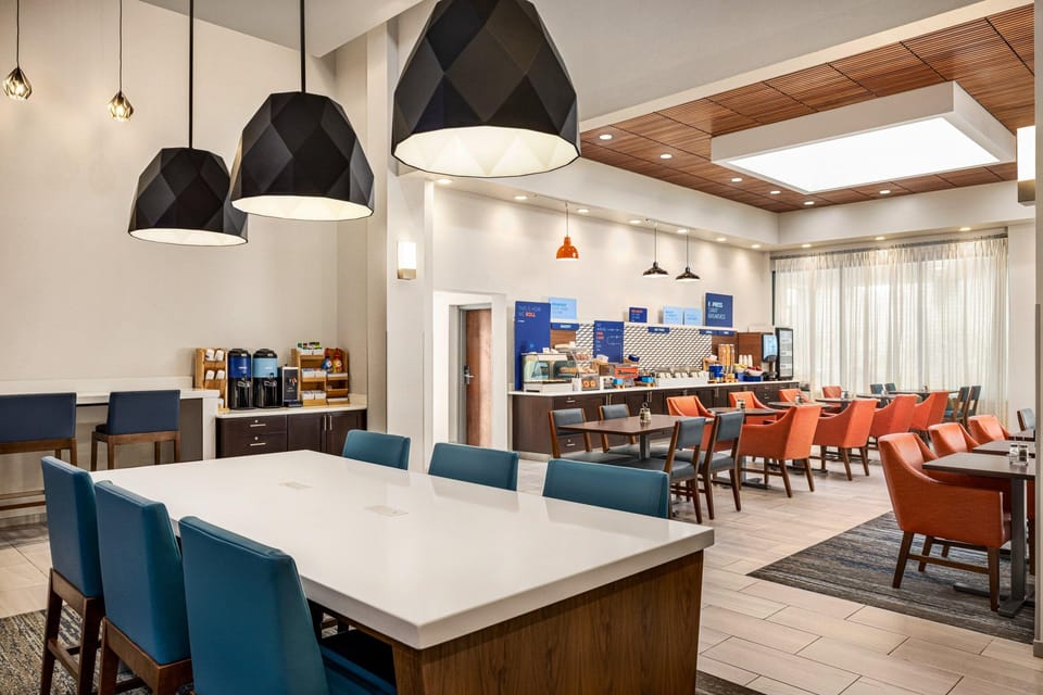 Holiday Inn Express Hotel & Suites Indianapolis W - Airport Area By IHG Hotel in Indianapolis
