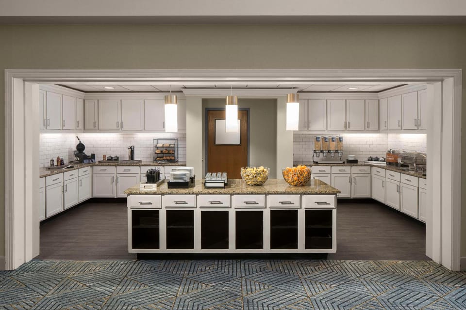 Homewood Suites by Hilton Hillsboro/Beaverton Hotel in Beaverton