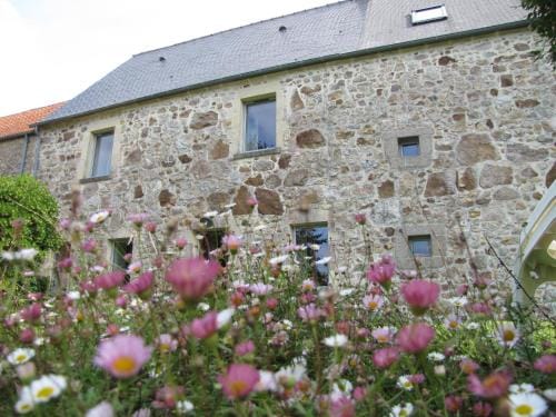 Ludotheque chambres et table d'hotes de La Becterie Hotel in Normandy