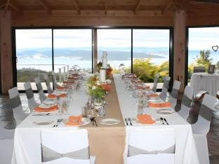 Woodbridge Hill Hideaway Lodge in Tasmania