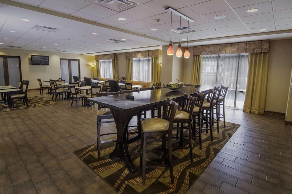 Hampton Inn Kingsland Hotel in Camden County