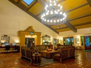 Vanllee Hotel & Suites LVGEM Hotel in Covina