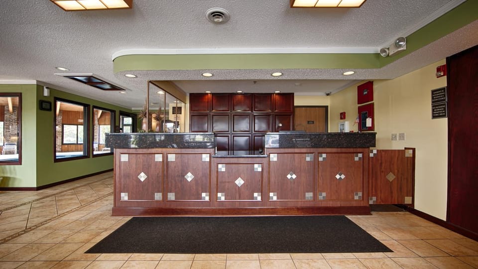 Baymont by Wyndham Delaware Hotel in Ohio