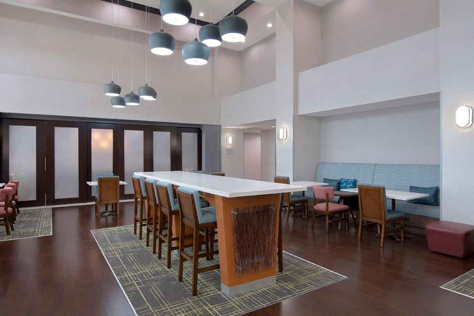Hampton Inn Fayetteville Hotel in Fayetteville