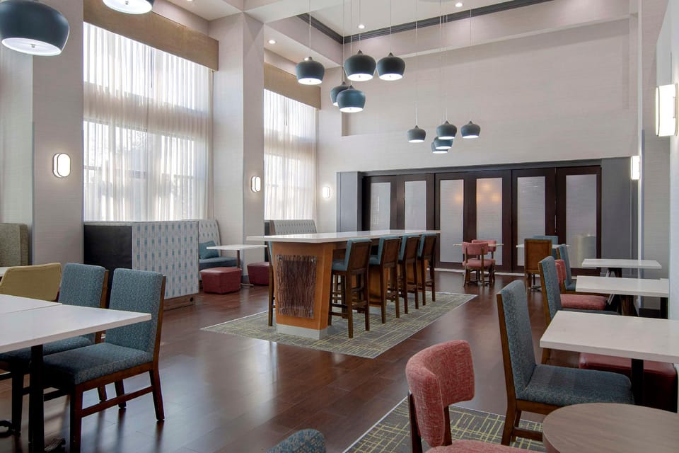 Hampton Inn Fayetteville Hotel in Fayetteville