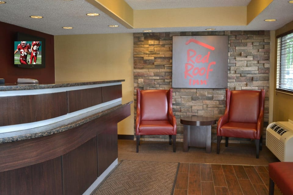 Red Roof Inn Elkhart Hotel in Elkhart