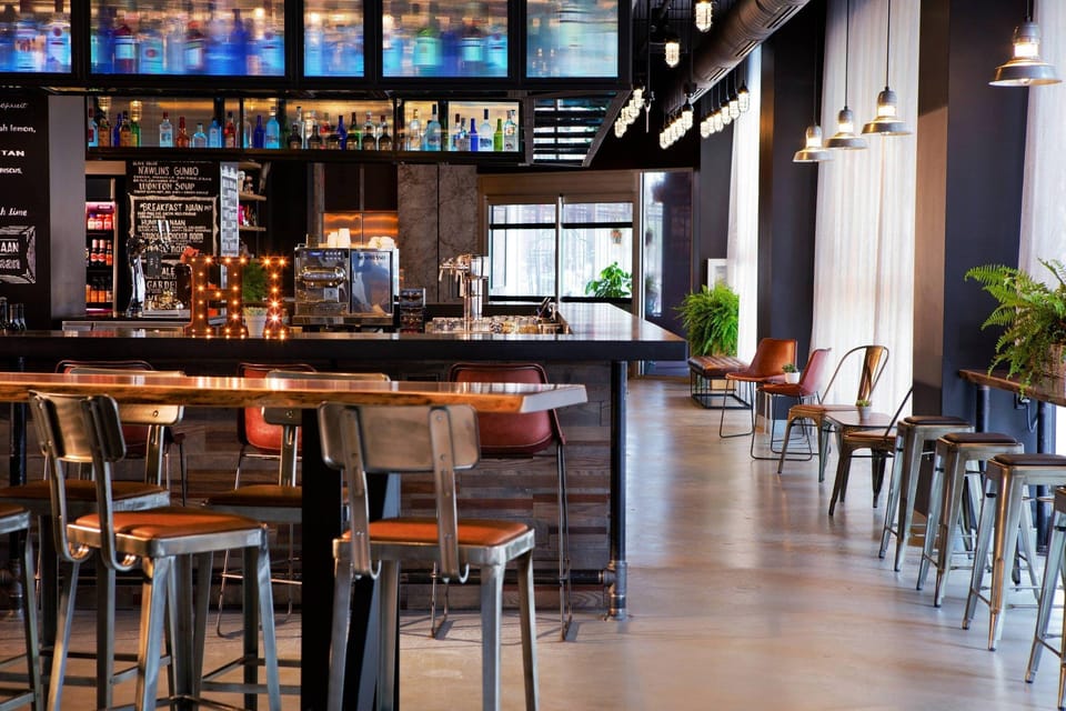 Moxy New Orleans Downtown/French Quarter Area Hotel in Warehouse District
