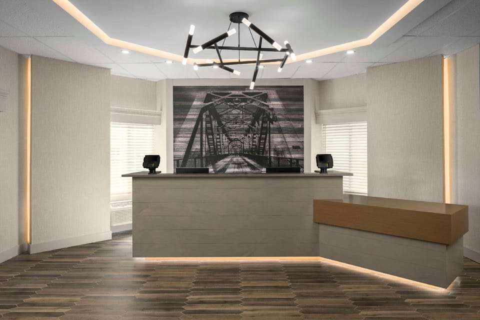 DoubleTree by Hilton Salem Hotel in Salem