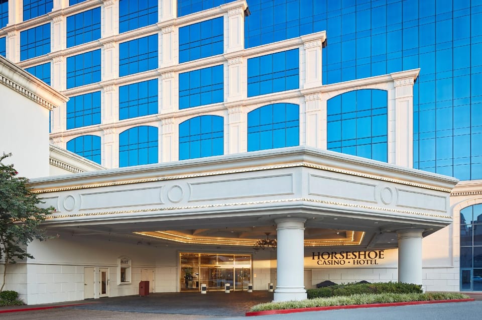 Horseshoe Tunica Hotel & Casino - A Caesars Rewards Destination Hotel in Mississippi
