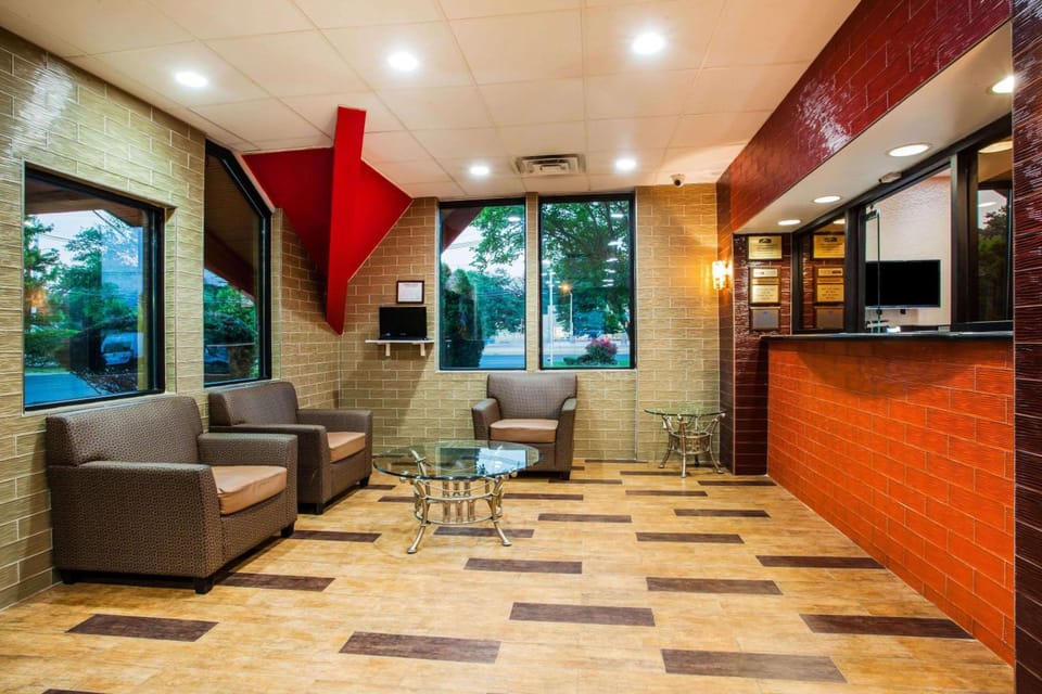 Howard Johnson by Wyndham North Plainfield Hotel in New Jersey
