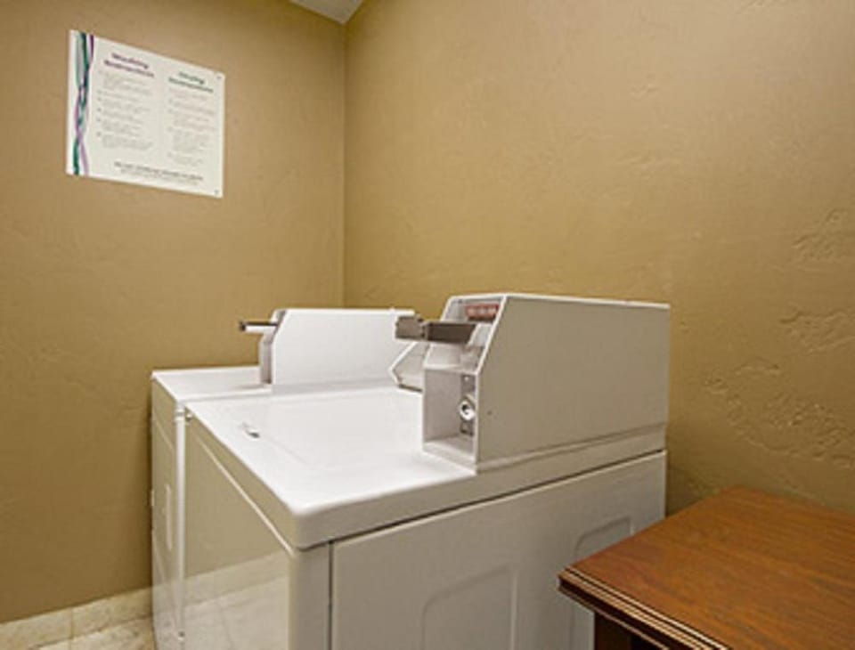 Super 8 By Wyndham Fort Worth Tx Hotel in Fort Worth