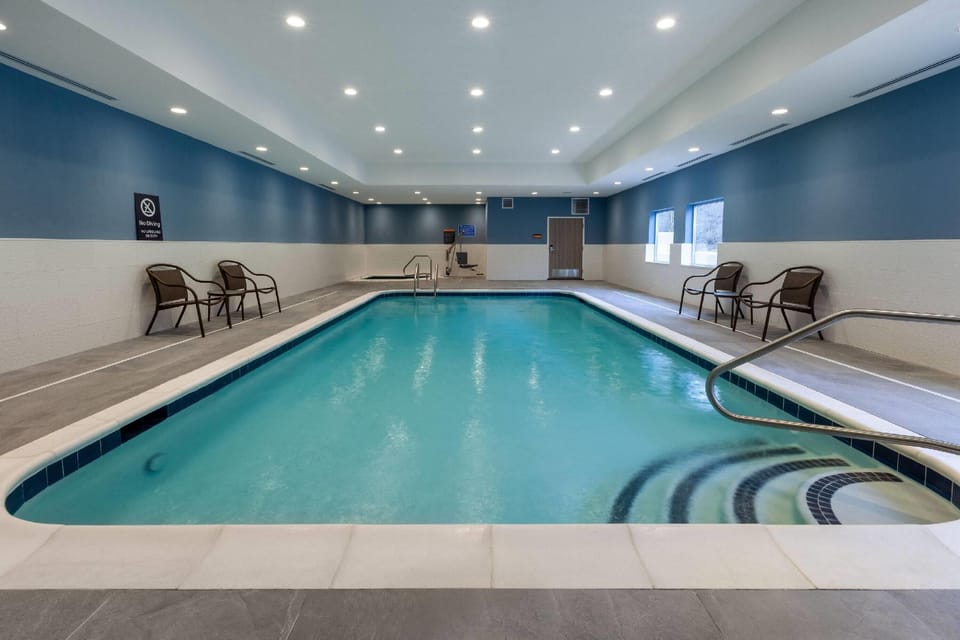 La Quinta Inn & Suites by Wyndham Middletown-Goshen Hotel in Hudson Valley