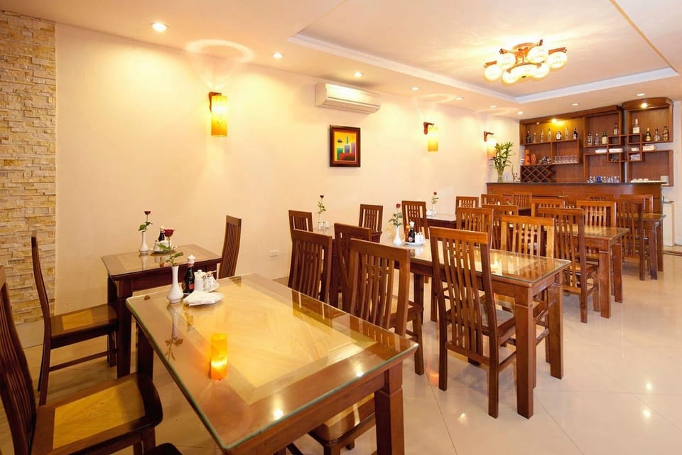 Holiday Premium Hotel and Travel Hotel in Hanoi