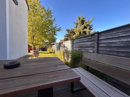 die Senfbude - wunderschone Apartments fur 4 Personen mit Terrasse & Stellplatz Hotel in Leipzig