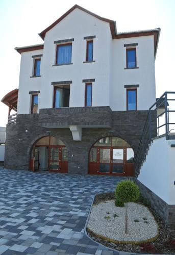 Sugo Panzio Hotel in Vojvodina