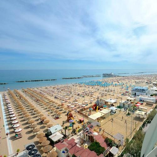 Holiday Thea & Residence Hotel in Gabicce Mare