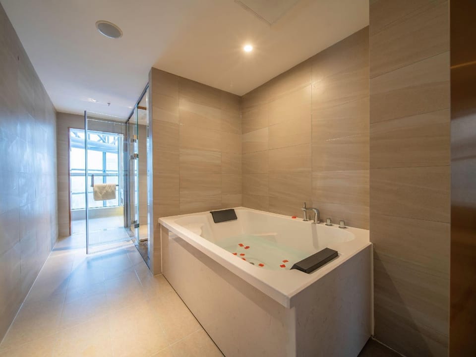 Lavande Hotel Pingyi Junhe Road Hotel in Shandong
