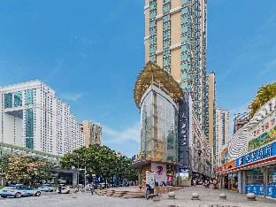 Lavande Hotel Shenzhen Luohu Port Guomao Metro Station Hotel in Hong Kong