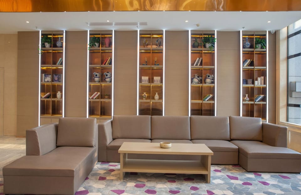 Lavande Hotel Dongyang Renmin Road Jiangbei Hotel in Hangzhou