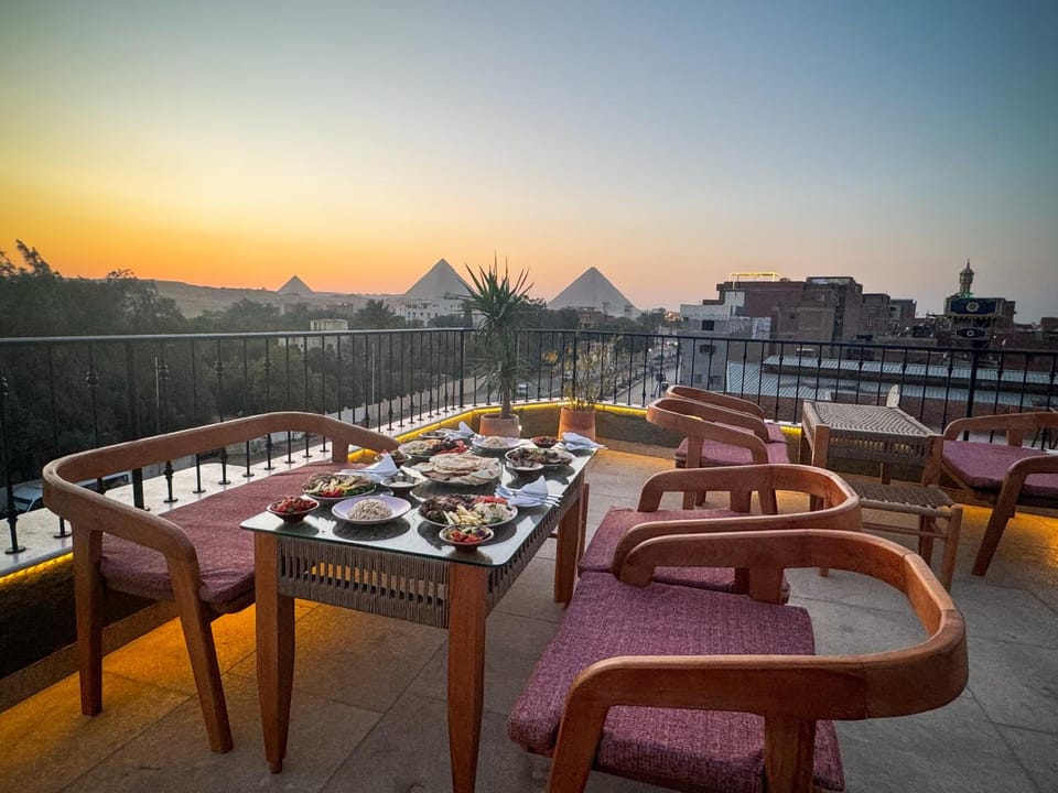 Almas Pyramids View Hotel Inn in Egypt
