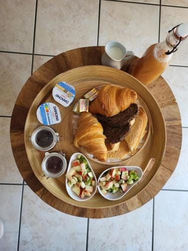 LES LUPINS Hotel in Étretat