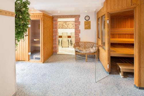 Hotel Neue Burg Hotel in Trentino-South Tyrol