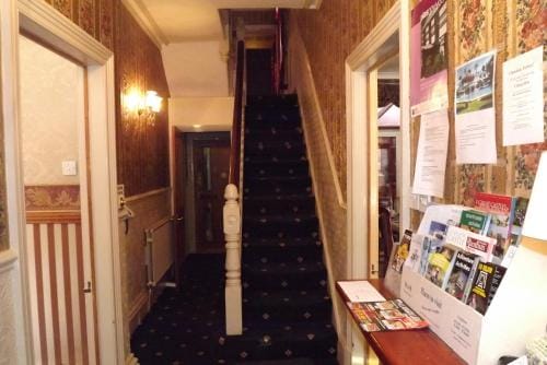 Hillcrest Guest House Hotel in Llangollen