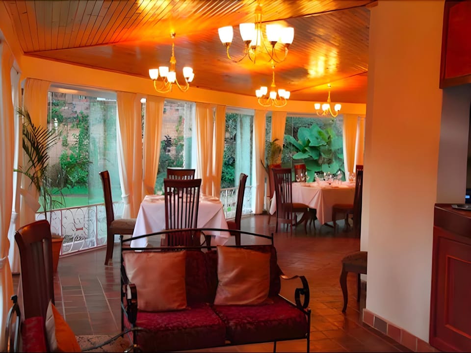 Bronte Hotel Hotel in Harare