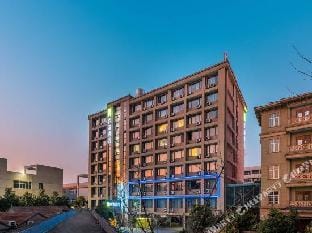 Qingxuan Hotel (Hangzhou Xiaoshan International Airport Yongsheng Road Subway Station) Hotel in Hangzhou