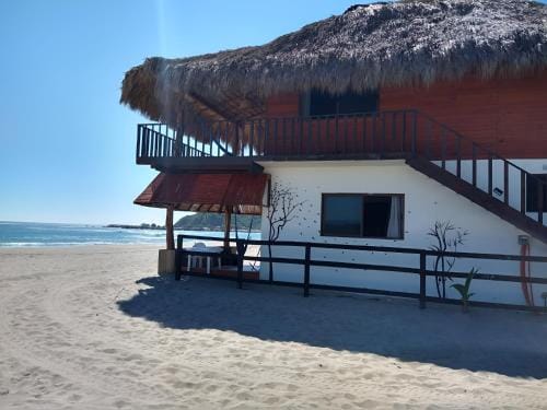 Cabanas Alta Mar Hotel in State of Oaxaca