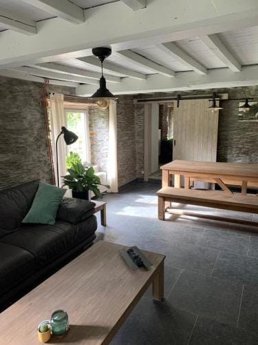 B&B Le Nid d'Hirondelle Hotel in Wallonia, Belgium