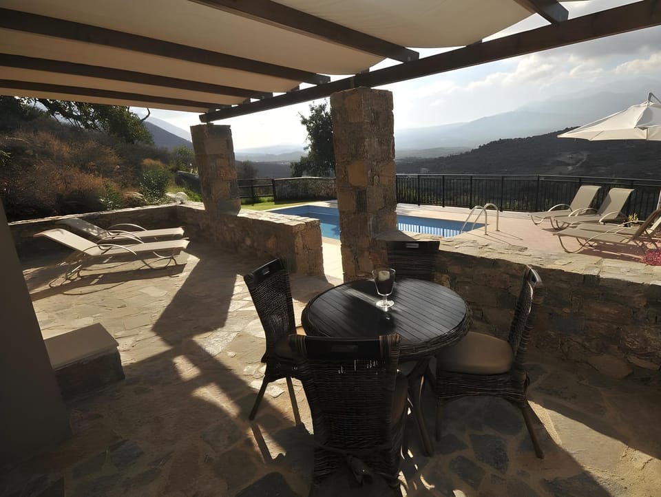 Melidoni X Village Apartment hotel in Crete