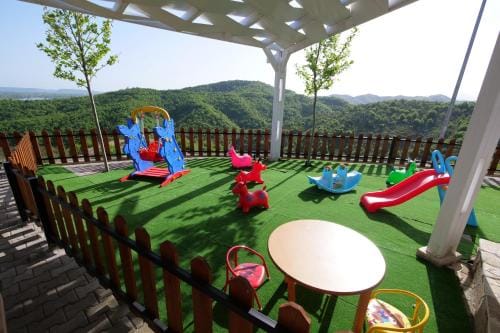 Bujtina e Muriqit Resort in Montenegro