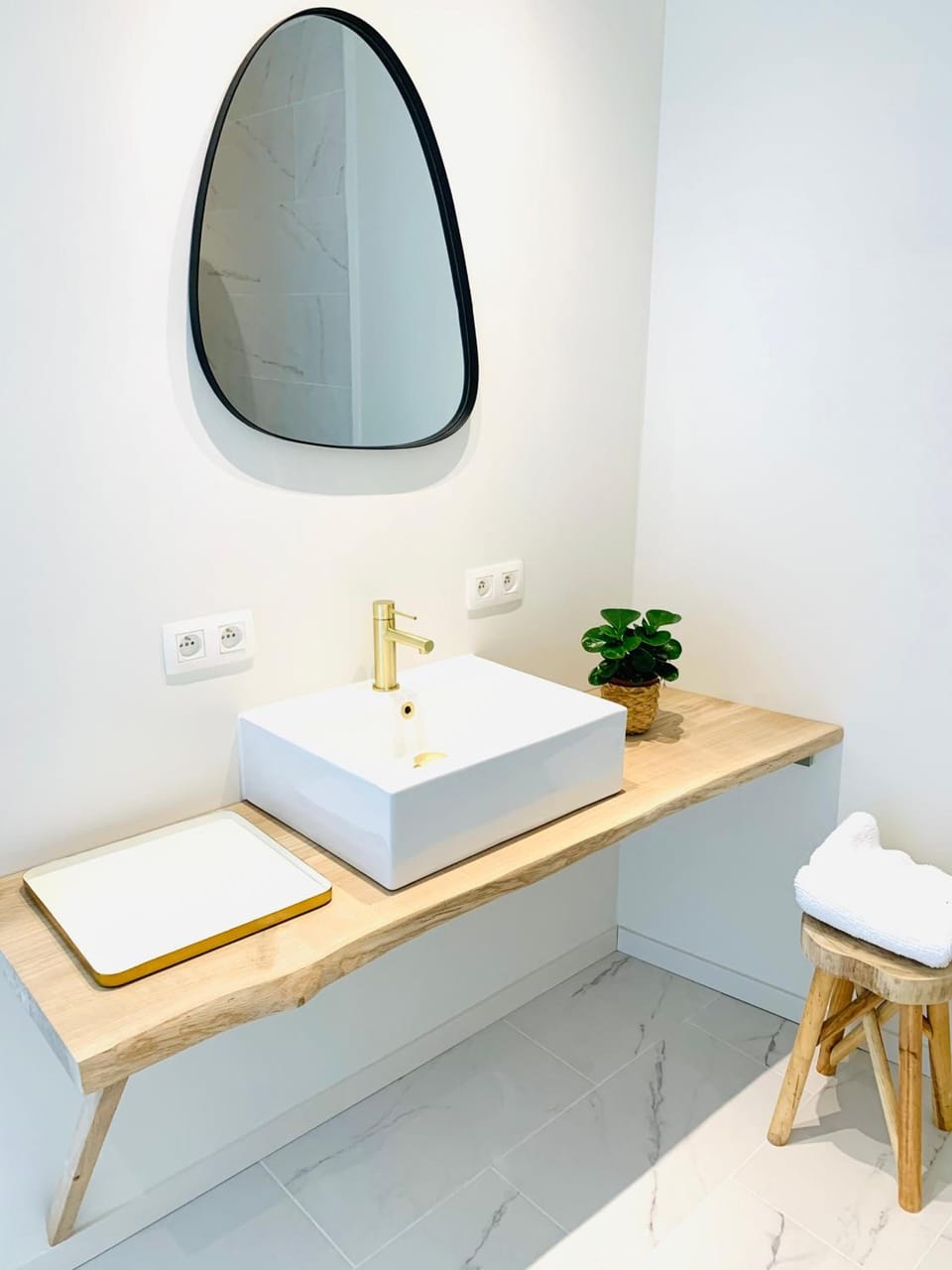 Rooms & Loft De Post Hotel in Flanders