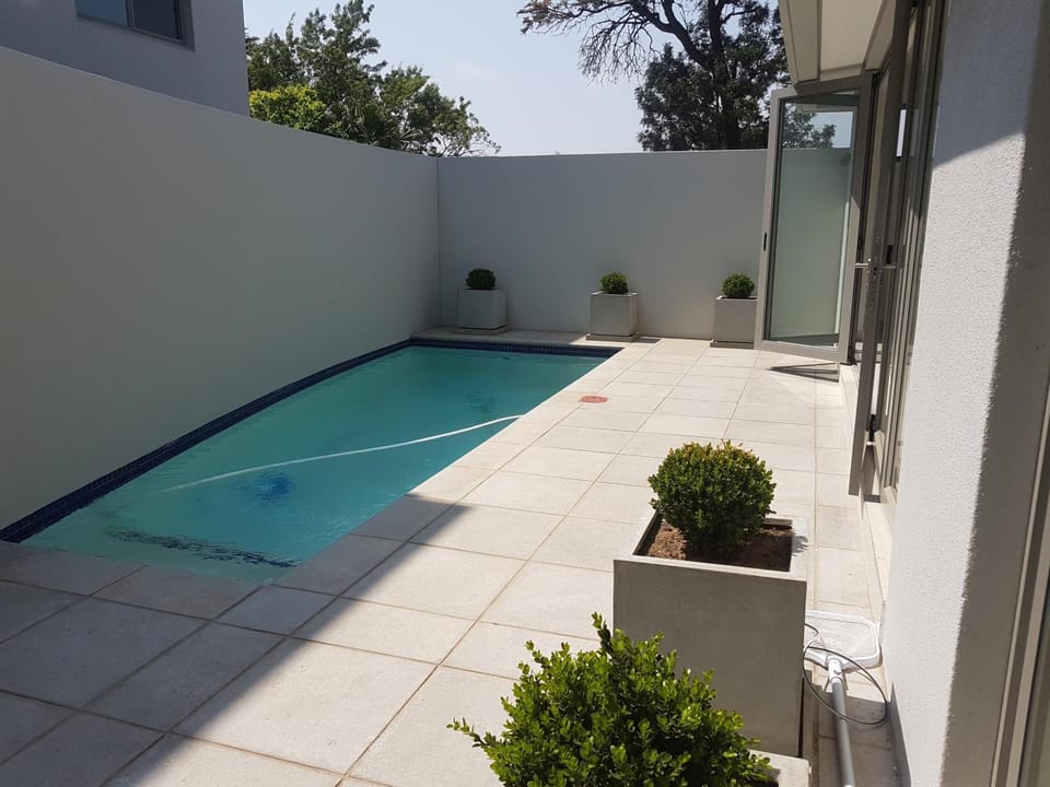 Daisy Place Apartment hotel in Sandton