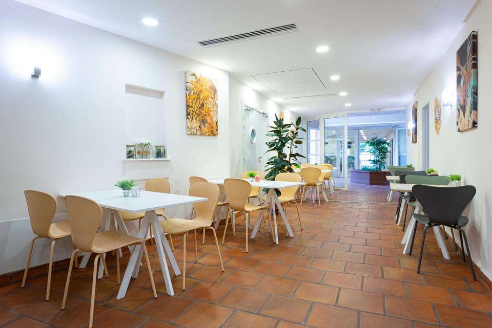 Zenitude Hotel-Residences Le Cannet Apartment hotel in Mougins