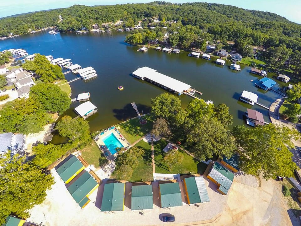 Buddy's Harbor Resort in Lake of the Ozarks