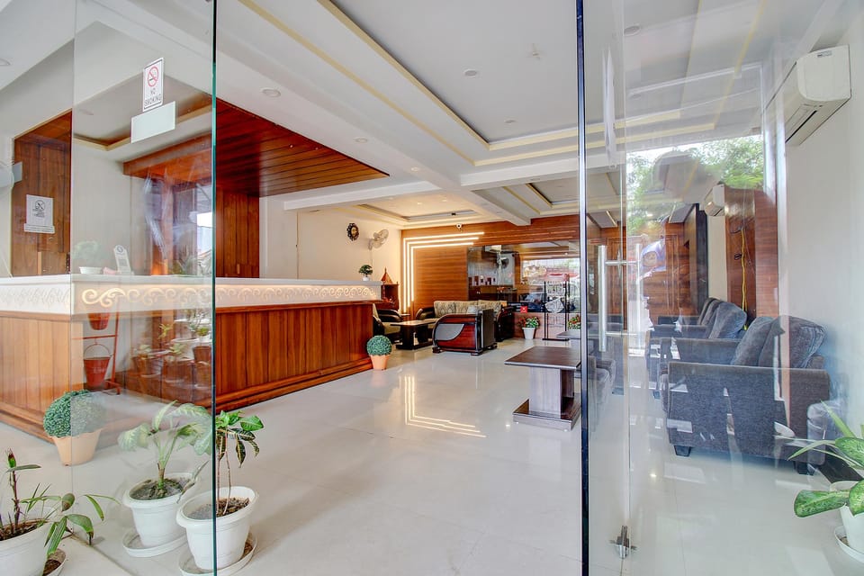 FabHotel PS Grand Hotel in Lucknow