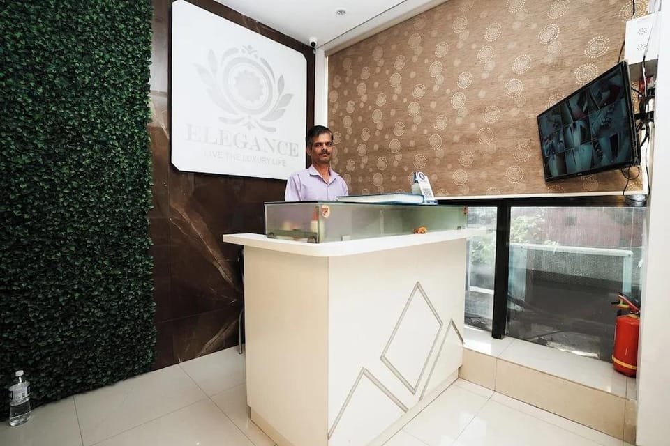 Hotel Elegance Hotel in Mumbai