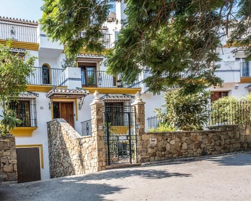 TaDawn Literary Hotel in Estepona